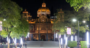 COMIENZA LA ILUMINACIÓN DE TODA LA CIUDAD CON LA INAUGURACIÓN DEL ALUMBRADO DEL PRIMER CAMINO DE MUJERES LIBRES Y SEGURAS, EN LA CALZADA DE GUADALUPE